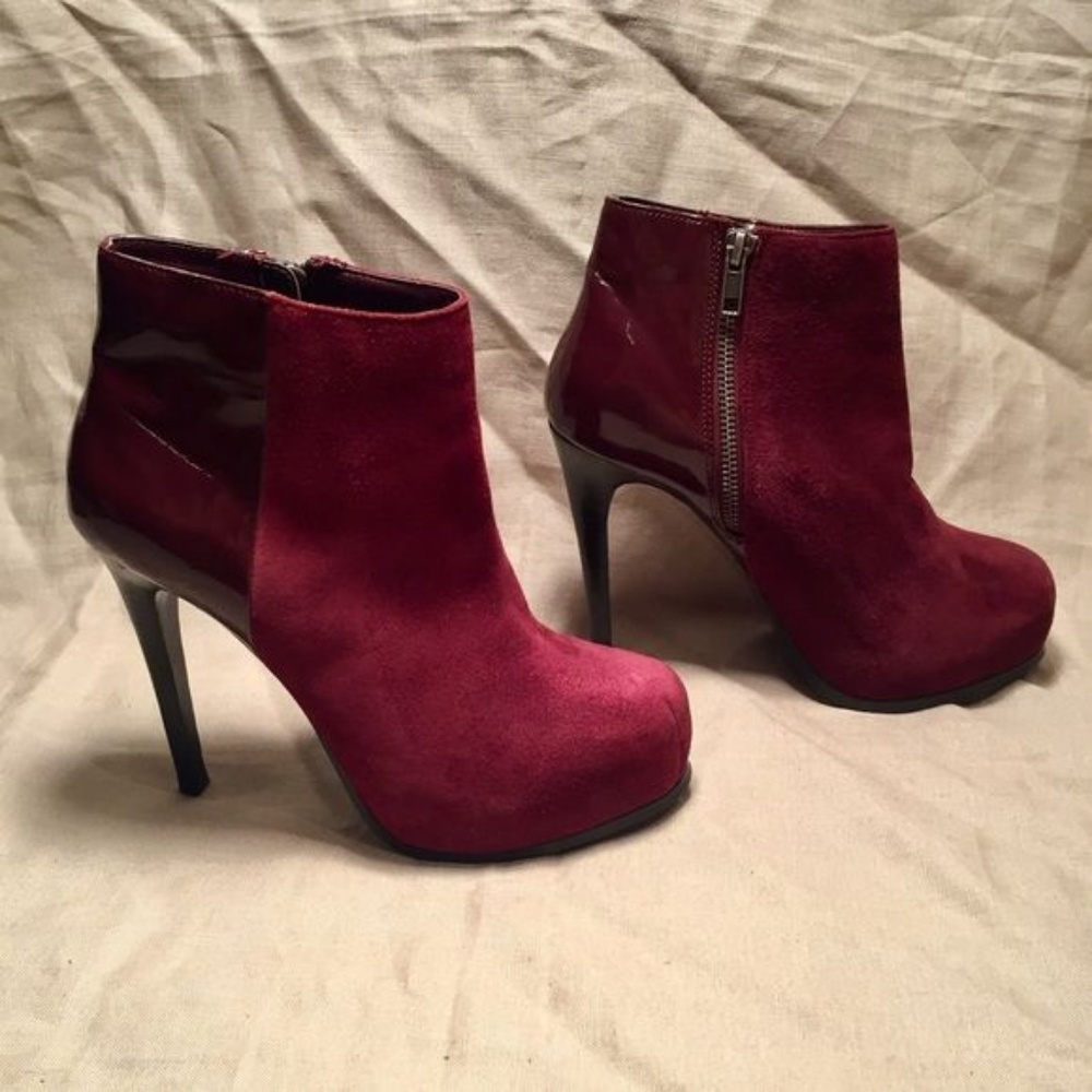 Steve Madden Jacquie Burgundy Suede Bootie 9 - Picture 3 of 4